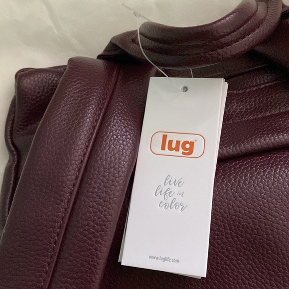 LUG VEGAN LEATHER BACKPACK 🎒 - Picture 3 of 4